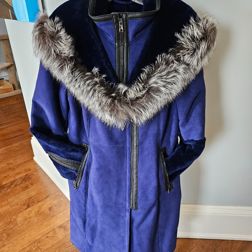 🌟 Introducing the HSO Blue Lamb Wool Coat: Where Luxury Meets Practicality 🌟